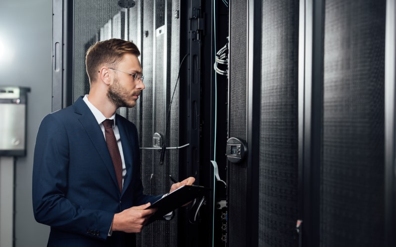 FOT-Managed-IT-Services-Network-Monitoring-Image-min